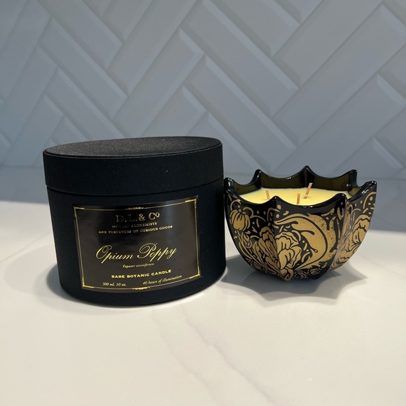 D.L. & Co. Opium Poppy Candle - Picture 1 of 4
